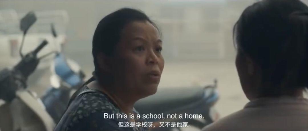泰国又一催泪广告：带母亲「上课」的老师